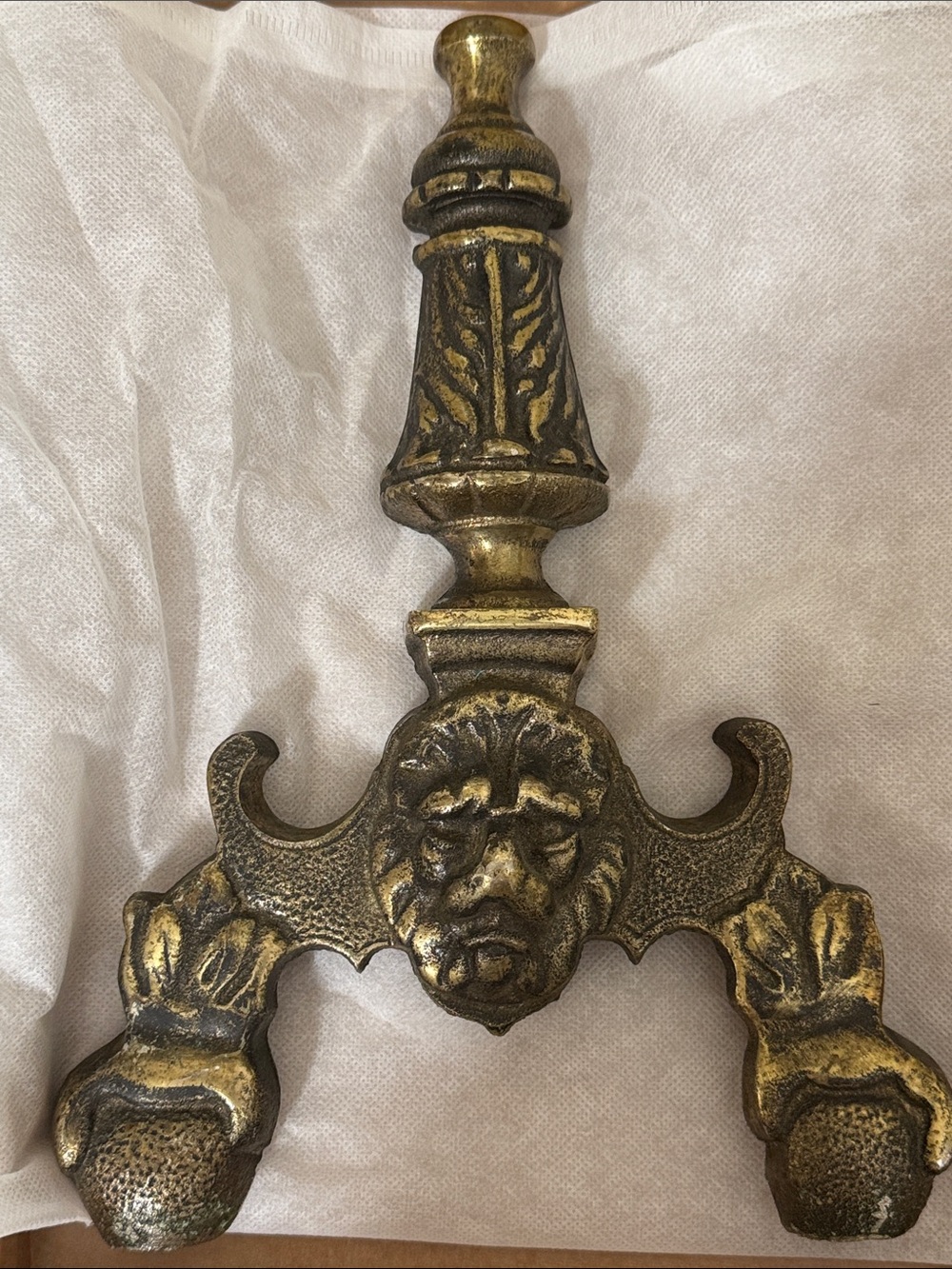 Ornate Lion Head Brass Finish Wall Decor - Gold Vintage Antique